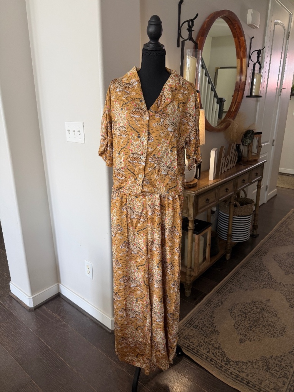 Printfresh Eco Satin Bagheera Leopard Print Pajama Set - Tobacco.  NWT!